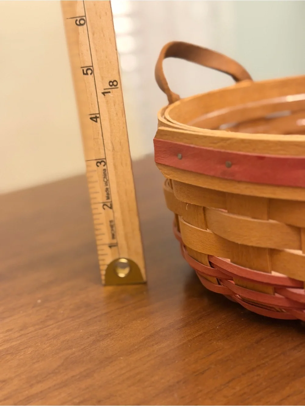 Longaberger 1999 Round Small Basket Pink Accent Weaves with Plastic Protector